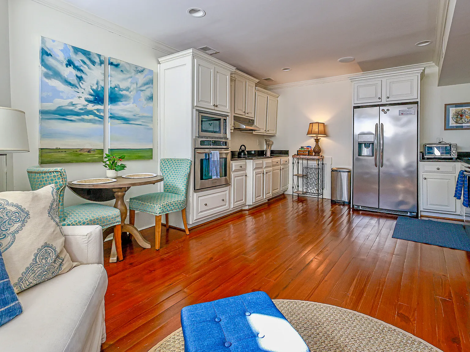 2 bed, 1077 sqft, $4,500 — Photo 4