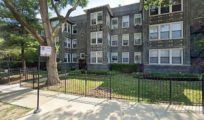 2nd image of 4409 N Malden St APT 1R