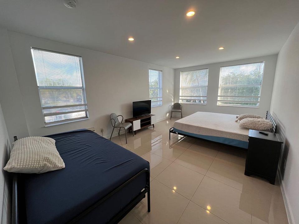 1st image of 924 Marseille Dr Unit 22-924-22