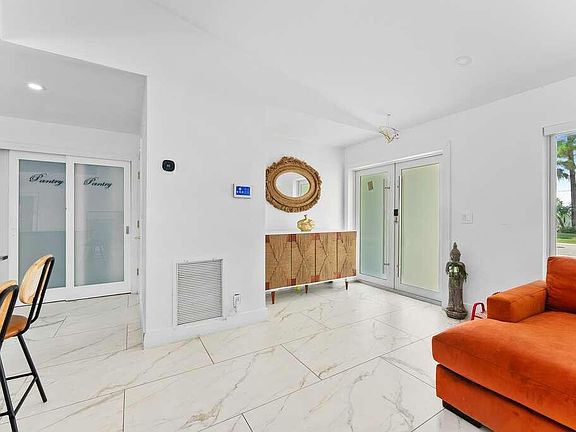 2nd image of 112 Parkwood Drive