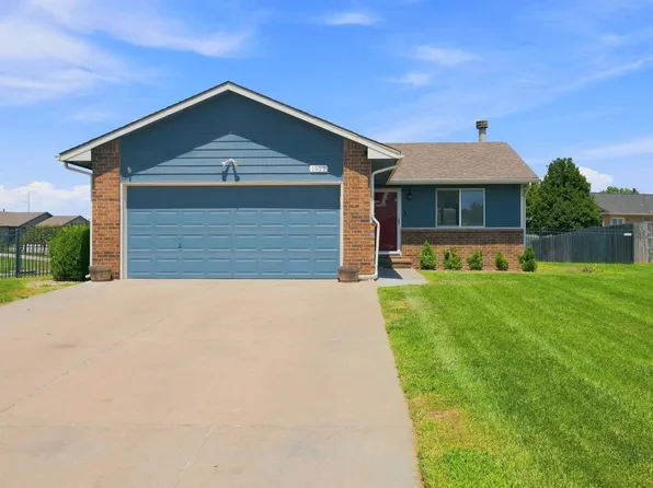 1922 N Nickelton Ct, Wichita, KS 67235