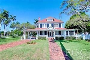 2nd image of 3232 McGregor Blvd