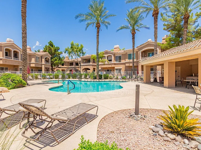 3800 S Cantabria Cir #1065 — Photo 34