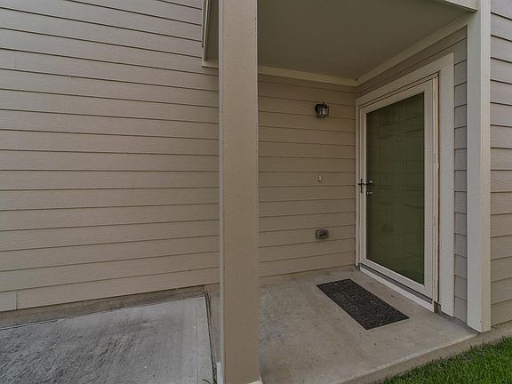 2nd image of 1119 Grassy View Dr