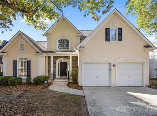 9105 Sandpiper Dr, Charlotte, NC 28277