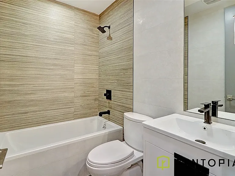 183 Ainslie St #2C — Photo 4