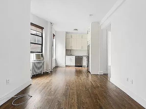 344 West 14th Street image 1 of 6