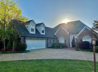 118 Lawrence Dr, Brandon, MS 39047