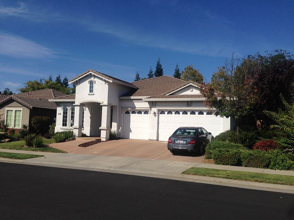 1st image of 6216 Crater Lake Dr