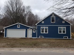 6762 North St, Benzonia, MI 49616
