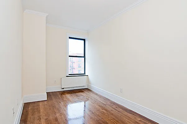 Rented by REAL New York | media 21