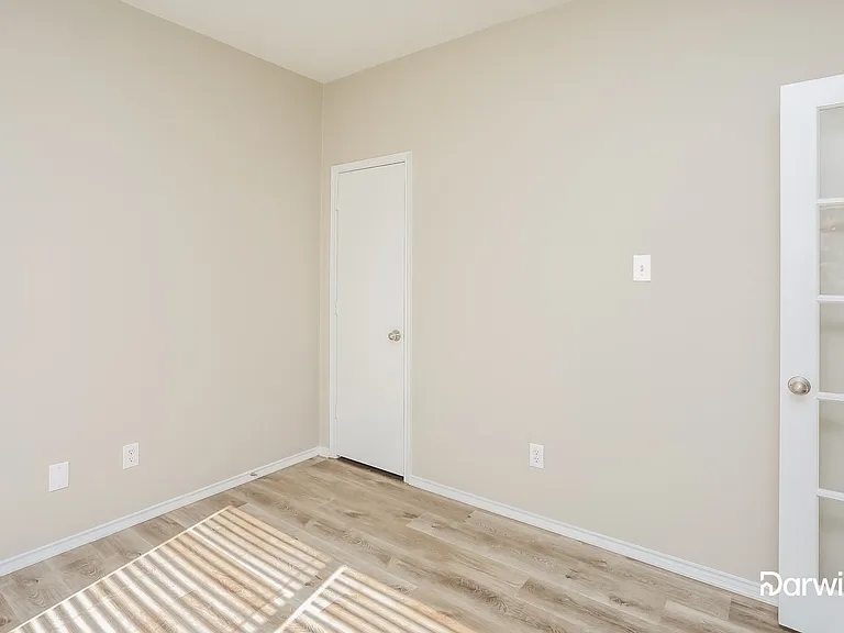 500 Ryan St — Photo 11
