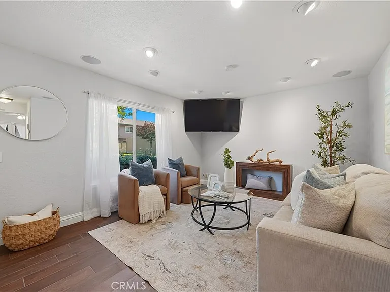 850 Windwood Dr — Photo 5