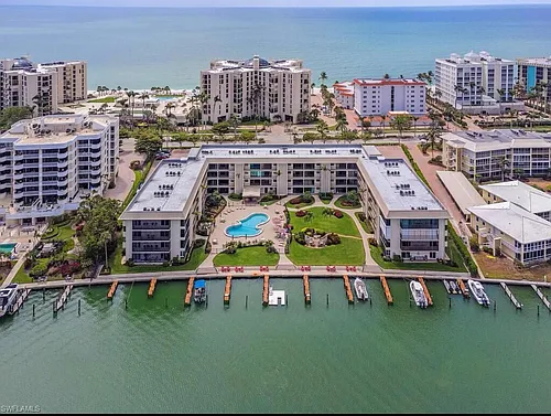 3200 Gulf Shore Blvd N Photo 1