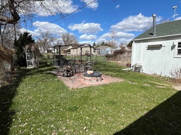 236 O St, Loup City, NE 68853