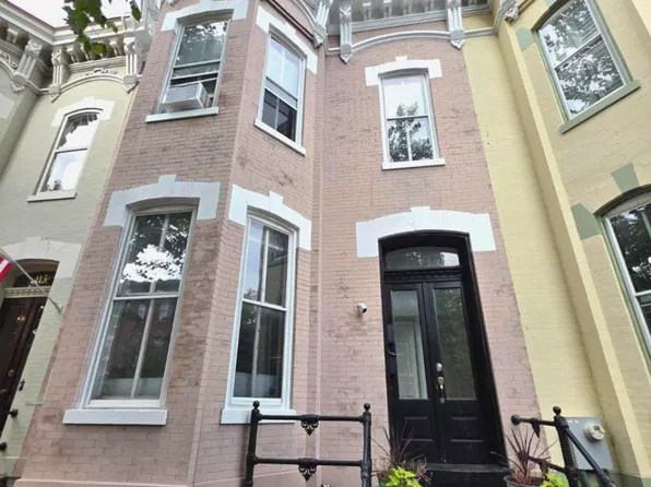 113 4th St SE, Washington, DC