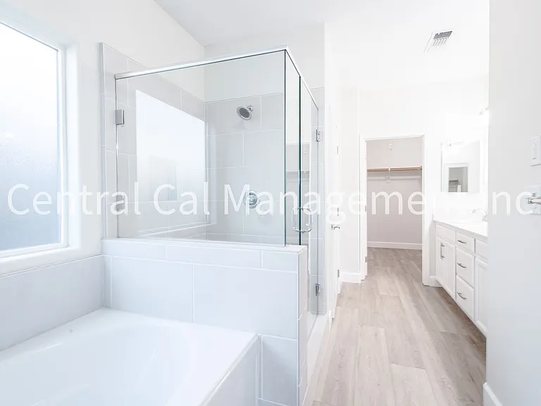9029 Almond Creek Dr — Photo 20