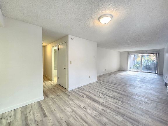 4th image of 309 E 14th Ave APT 107B
