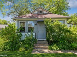 37876 N Watts Ave, Spring Grove, IL 60081