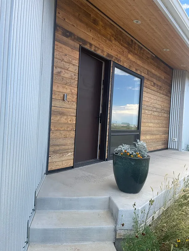 4 bed, 2.5 bath, 3000 sqft, $4,000 — Photo 3