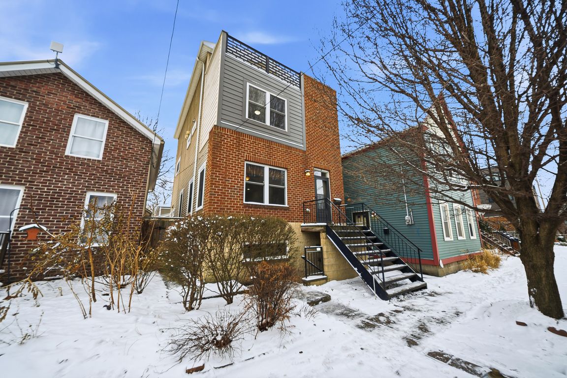 Carolyn Bentley - 2134 W 6th St-2