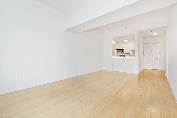 Rented by REAL New York | media 17