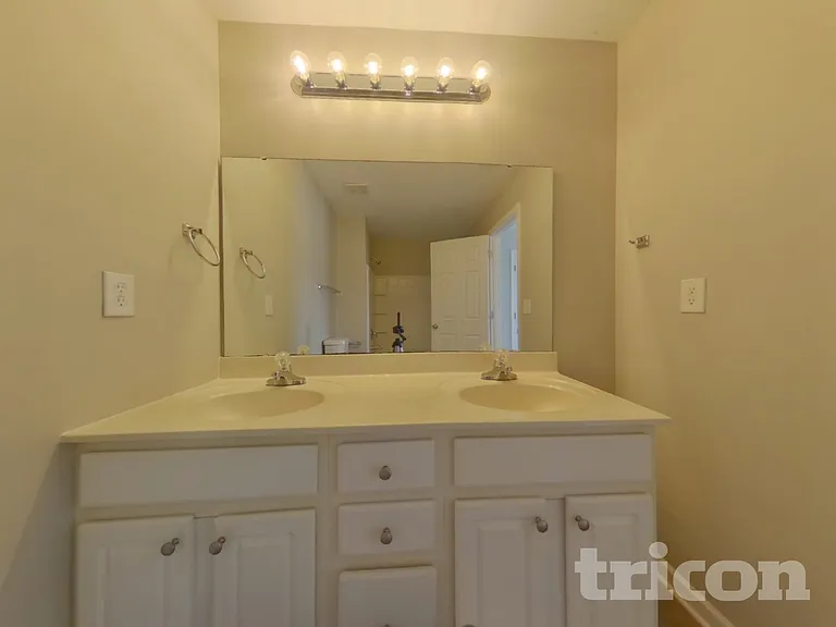 430 Grand National Ln — Photo 15