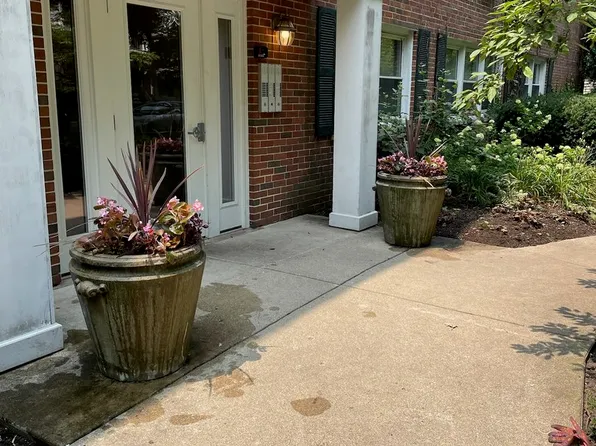 1414 Elmwood Ave APT 3F, Evanston, IL 60201
