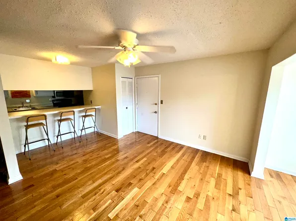 408 Skyview Dr APT D, Birmingham, AL 35209