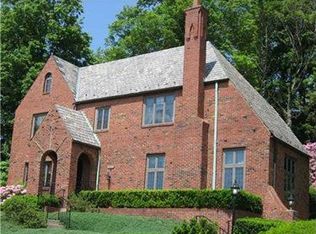 1319 Terrace Dr, Pittsburgh, PA 15228