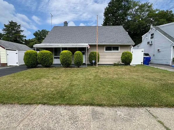 50 Greene Ave, Totowa, NJ 07512