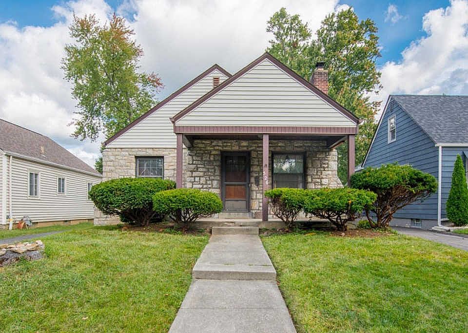 1st image of 526 E Como Ave