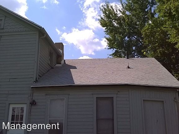 2nd image of 411 Burns Ave