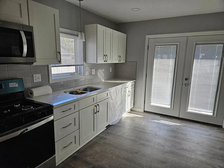 8941 Oakland Ave S — Photo 2