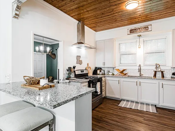 301 Olinde St, New Roads, LA 70760