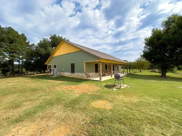 1269 Blackland Rd, Oil Trough, AR 72564