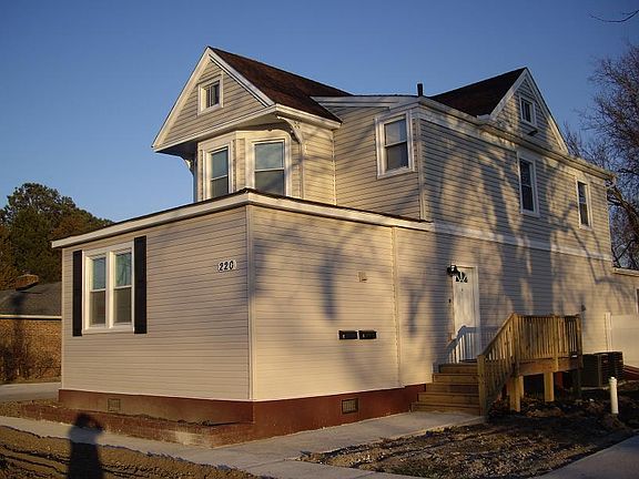Main house with in-law suite