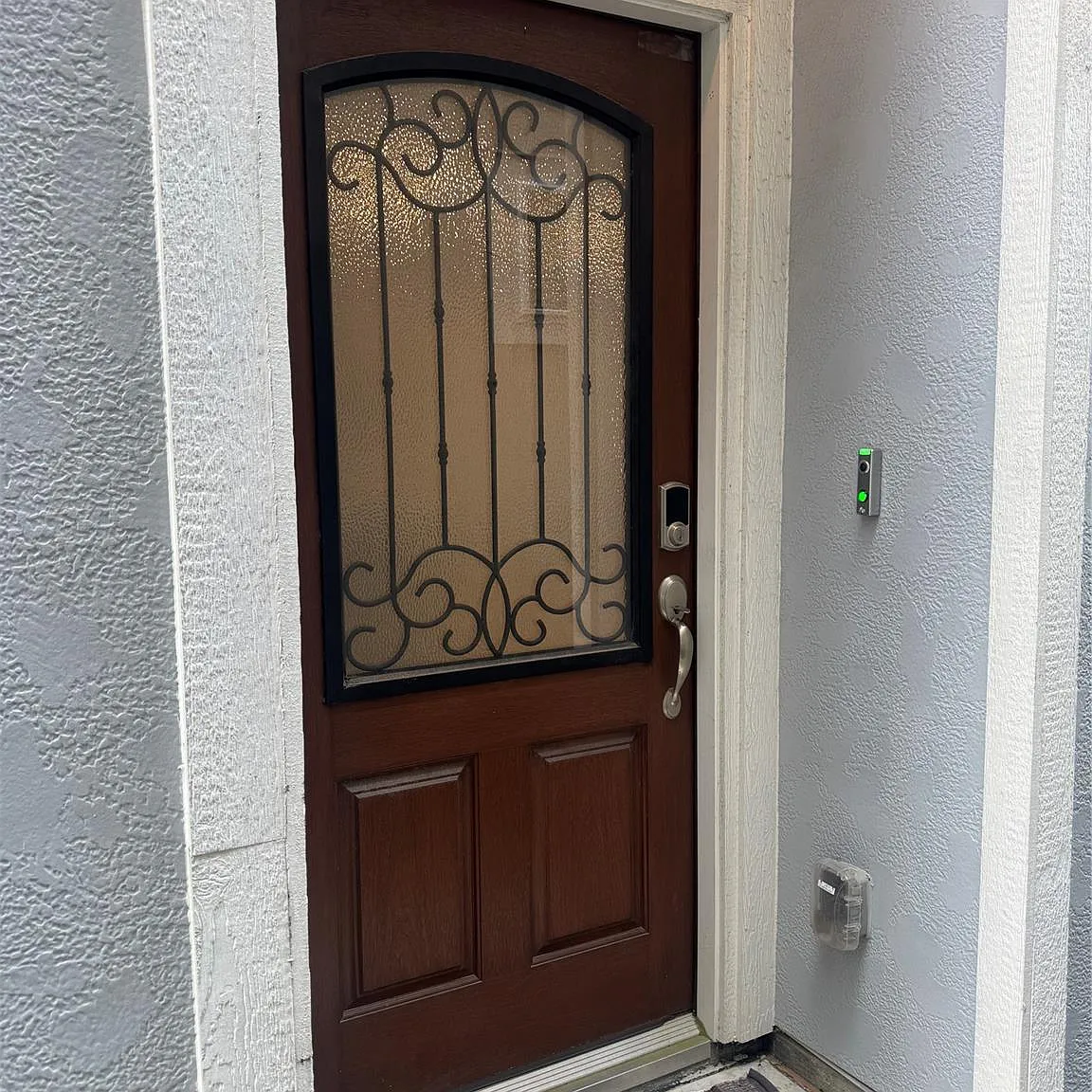3 bed, 2.5 bath, 1803 sqft, $2,300 — Photo 4