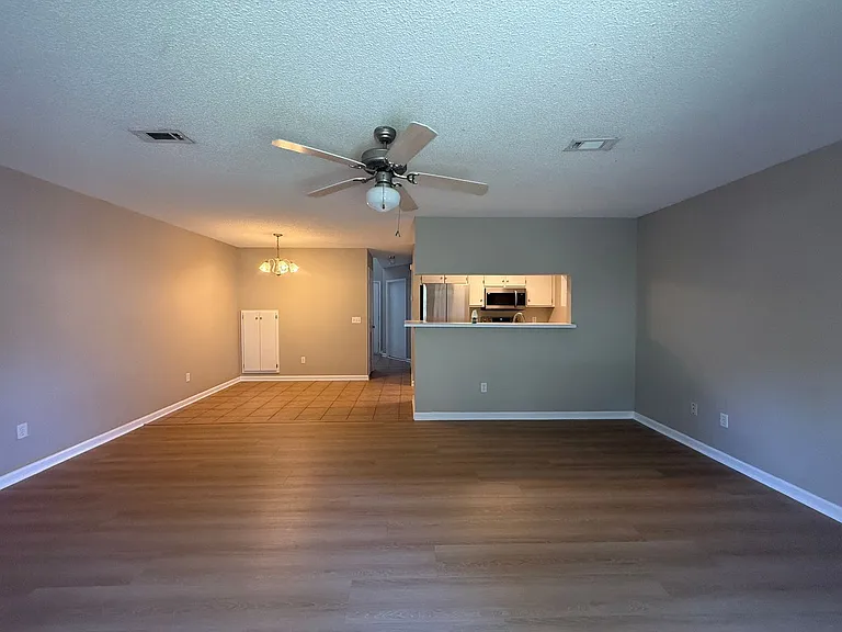 123 Woodberry Dr — Photo 6