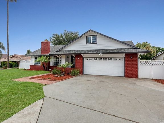 4th image of 1911 Pine Crest Dr E