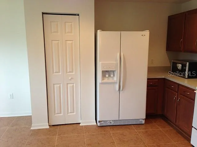 3 bed, 2.0 bath, 1844 sqft, $2,250 — Photo 4