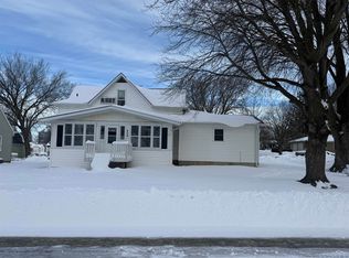 209 3rd St, Wellsburg, IA 50680