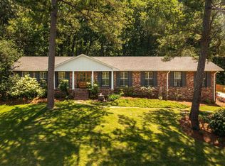 1367 Badham Dr, Vestavia Hills, AL 35216