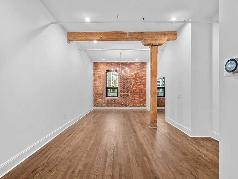 310 Arlington Ave #219 — Photo 16