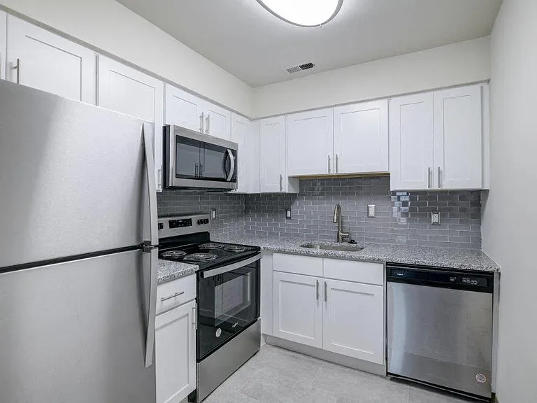 Tory Estates Apartment Homes — Photo 1