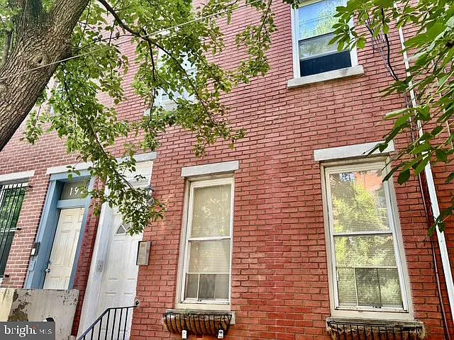 1930 Bainbridge St #-1R