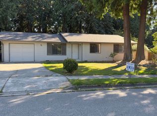 2106 Woodridge Ave, Mount Vernon, WA 98273