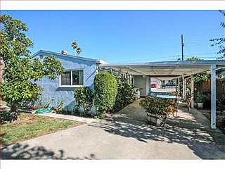 112 Handley St photo 1