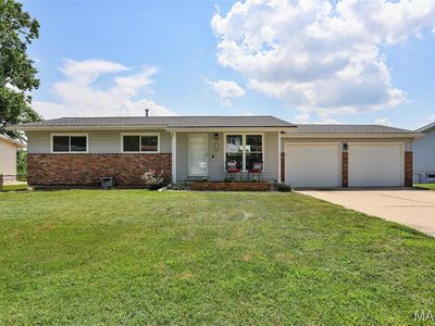 538 Aqua Ridge Dr, Saint Louis, MO, 63129