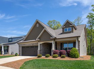 1007 Fairhaven Dr, Mebane, NC 27302